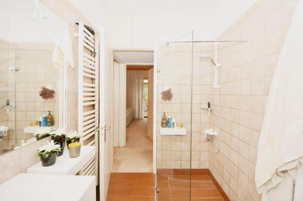 Villasonboard 2 Bed Condo Beach Seaview Greek Riviera Vouliagmeni Athens Luaran gambar